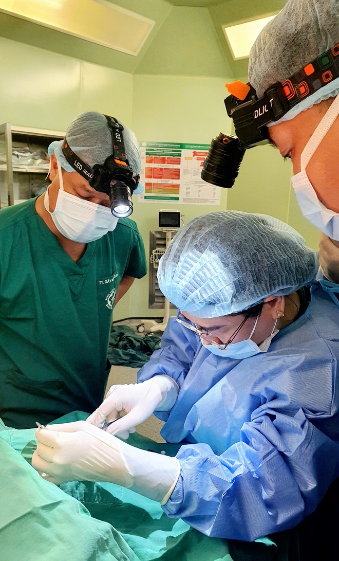 Vợ ‘nén đau thương' hiến tạng của chồng chết não, giúp 4 cuộc đời hồi sinh - Ảnh 5. Vợ ‘nén đau thương' hiến tạng của chồng chết não, giúp 4 cuộc đời hồi sinh - Ảnh 5.