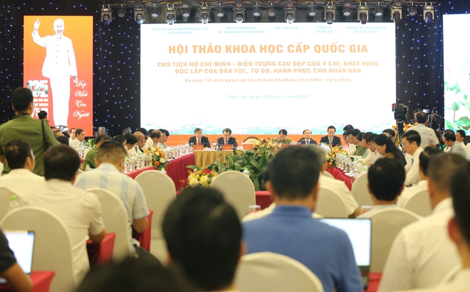 Hội thảo khoa học 'Chủ tịch Hồ Chí Minh - Biểu tượng cao đẹp của ý chí khát vọng độc lập của dân tộc, tự do, hạnh phúc cho Nhân dân'- Ảnh 4. Hội thảo khoa học 'Chủ tịch Hồ Chí Minh - Biểu tượng cao đẹp của ý chí khát vọng độc lập của dân tộc, tự do, hạnh phúc cho Nhân dân'- Ảnh 4.