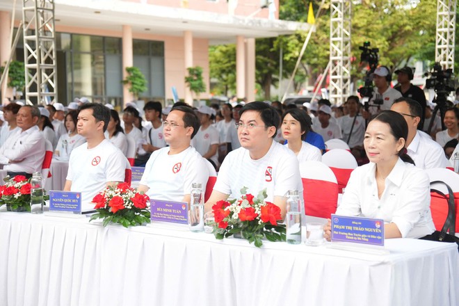 Bảo vệ giới trẻ khỏi chất độc gây ra cái chết của 8 triệu người mỗi năm- Ảnh 3. Bảo vệ giới trẻ khỏi chất độc gây ra cái chết của 8 triệu người mỗi năm- Ảnh 3.