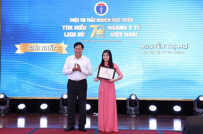 Thứ trưởng Đỗ Xuân Tuyên: Giáo dục truyền thống vẻ vang của ngành y tế là hành trình tri ân, tiếp nối tự hào về ngành- Ảnh 4. Thứ trưởng Đỗ Xuân Tuyên: Giáo dục truyền thống vẻ vang của ngành y tế là hành trình tri ân, tiếp nối tự hào về ngành- Ảnh 4.