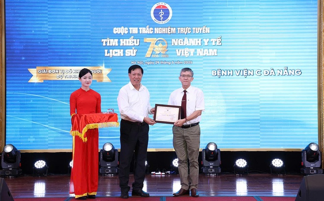 Thứ trưởng Đỗ Xuân Tuyên: Giáo dục truyền thống vẻ vang của ngành y tế là hành trình tri ân, tiếp nối tự hào về ngành- Ảnh 5. Thứ trưởng Đỗ Xuân Tuyên: Giáo dục truyền thống vẻ vang của ngành y tế là hành trình tri ân, tiếp nối tự hào về ngành- Ảnh 5.