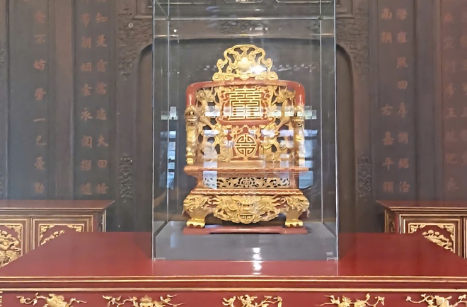 Huế siết chặt bảo vệ bảo vật quốc gia sau vụ ngai vua triều Nguyễn bị phá hoại- Ảnh 2. Huế siết chặt bảo vệ bảo vật quốc gia sau vụ ngai vua triều Nguyễn bị phá hoại- Ảnh 2.