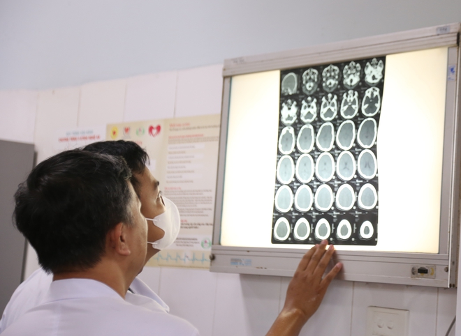 'Không phải những lời tung hô, chúng tôi cần nhất là sự chia sẻ, cảm thông từ người bệnh'- Ảnh 4. 'Không phải những lời tung hô, chúng tôi cần nhất là sự chia sẻ, cảm thông từ người bệnh'- Ảnh 4.