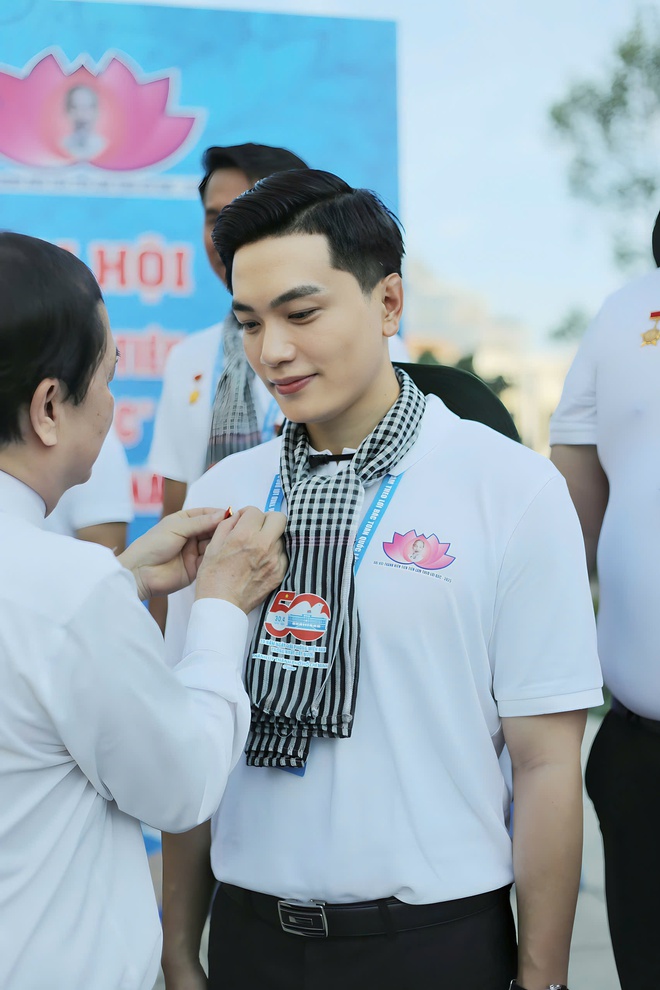 Bác sĩ ‘hot boy’ với ‘nghề tay trái’ cực đỉnh- Ảnh 5. Bác sĩ ‘hot boy’ với ‘nghề tay trái’ cực đỉnh- Ảnh 5.