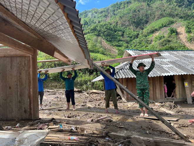 Khắc phúc hậu quả sạt lở, lũ quét ở huyện miền núi Nghệ An- Ảnh 5. Khắc phúc hậu quả sạt lở, lũ quét ở huyện miền núi Nghệ An- Ảnh 5.
