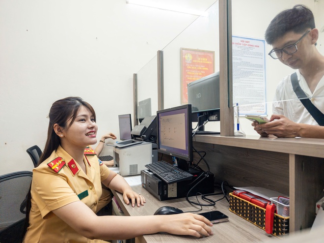 Người dân nói gì khi đi đăng ký xe ở xã, phường nơi mình không cư trú?- Ảnh 3. Người dân nói gì khi đi đăng ký xe ở xã, phường nơi mình không cư trú?- Ảnh 3.