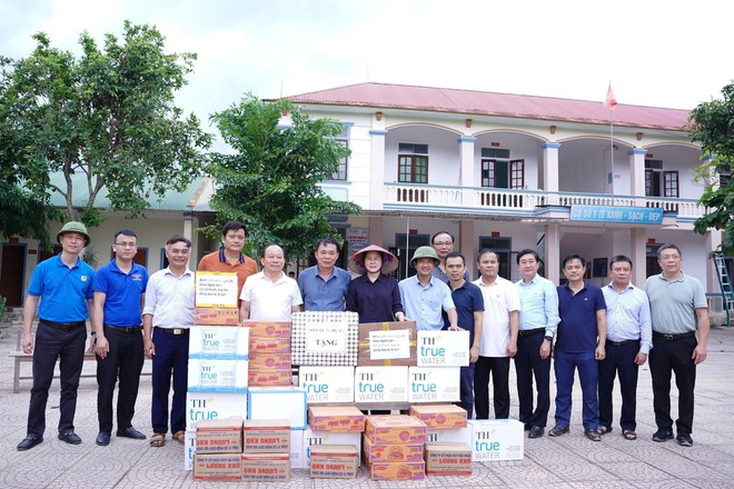 Lập Trạm Y tế dã chiến đưa hoạt động khám chữa bệnh trở lại bình thường sau lũ lụt- Ảnh 20. Lập Trạm Y tế dã chiến đưa hoạt động khám chữa bệnh trở lại bình thường sau lũ lụt- Ảnh 20.