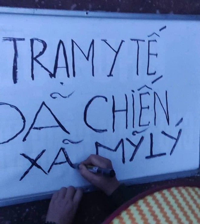 Lập Trạm Y tế dã chiến đưa hoạt động khám chữa bệnh trở lại bình thường sau lũ lụt- Ảnh 16. Lập Trạm Y tế dã chiến đưa hoạt động khám chữa bệnh trở lại bình thường sau lũ lụt- Ảnh 16.