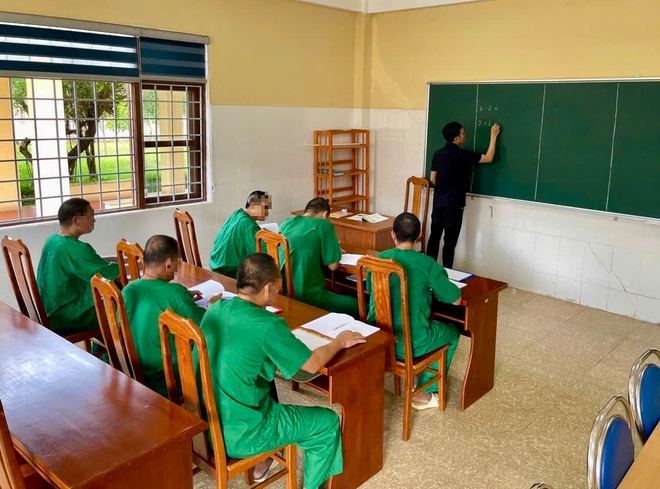 Dạy nghề, dạy văn hóa cho người bệnh tâm thần để giúp họ tái hòa nhập cộng đồng- Ảnh 3. Dạy nghề, dạy văn hóa cho người bệnh tâm thần để giúp họ tái hòa nhập cộng đồng- Ảnh 3.