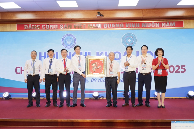 Phát triển chuyên ngành nội khoa nâng cao chất lượng điều trị cho người bệnh- Ảnh 2. Phát triển chuyên ngành nội khoa nâng cao chất lượng điều trị cho người bệnh- Ảnh 2.