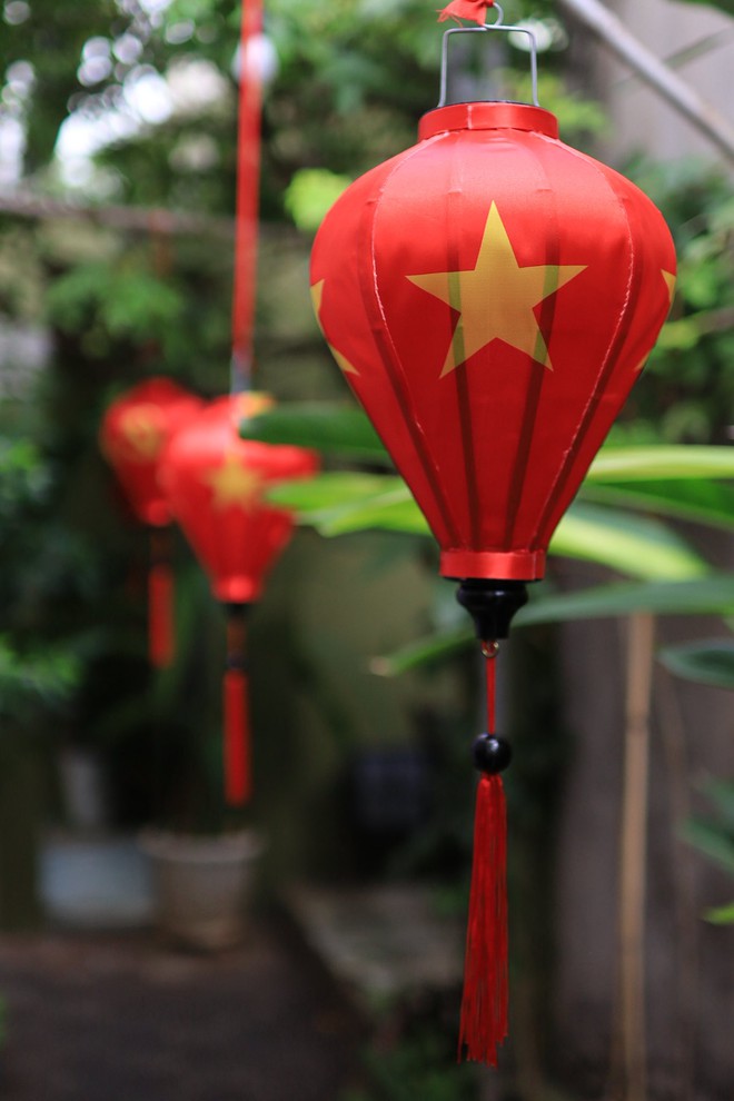 Giới trẻ rực rỡ sắc đỏ sao vàng trước thềm Quốc khánh 2/9- Ảnh 5.