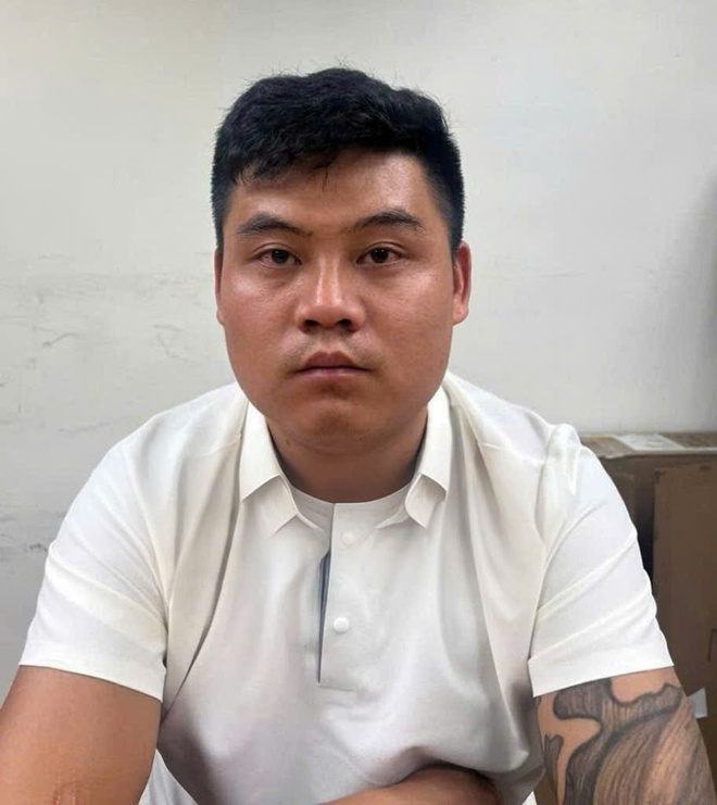 Bắt nhóm đối tượng dùng thẻ thanh toán quốc tế của người khác để chiếm đoạt 30 tỷ đồng- Ảnh 1.