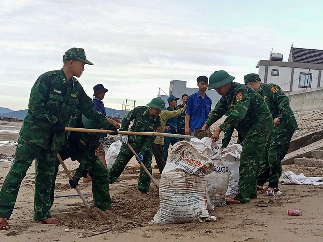 Các xã vùng cao, ven biển khẩn trương ứng phó bão số 5- Ảnh 5. Các xã vùng cao, ven biển khẩn trương ứng phó bão số 5- Ảnh 5.