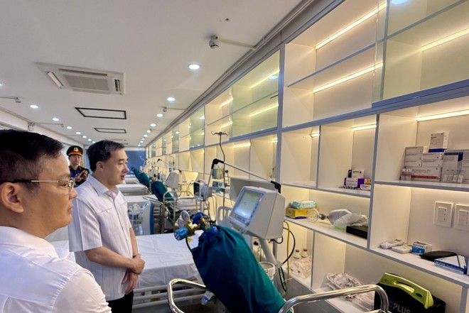 Thứ trưởng Bộ Y tế Trần Văn Thuấn kiểm tra công tác y tế phục vụ sự kiện A80- Ảnh 3. Thứ trưởng Bộ Y tế Trần Văn Thuấn kiểm tra công tác y tế phục vụ sự kiện A80- Ảnh 3.