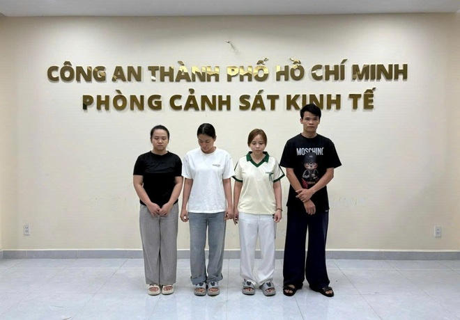 TPHCM: Khởi tố 9 đối tượng tại hai nhà hàng kinh doanh khí cười trái phép- Ảnh 8.