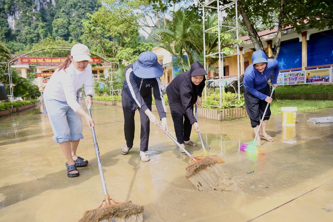 Cô, trò ở vùng biên giới, hải đảo Quảng Trị vào năm học mới- Ảnh 4. Cô, trò ở vùng biên giới, hải đảo Quảng Trị vào năm học mới- Ảnh 4.
