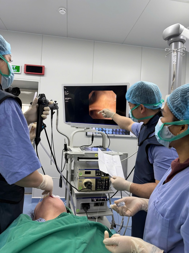 Cơ hội mới cho bệnh nhân ung thư phổi nhờ kỹ thuật nội soi siêu âm- Ảnh 1.