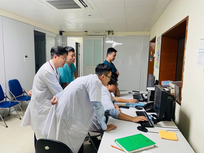 Đột quỵ tăng gấp đôi khi trời lạnh: Bác sĩ cảnh báo thói quen tập thể dục sáng sớm- Ảnh 2.