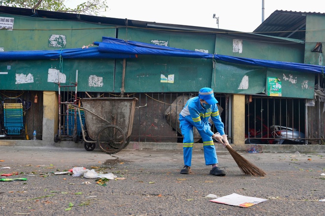Hà Nội xóa bỏ chợ tạm, chợ cóc quanh chợ Long Biên- Ảnh 8.