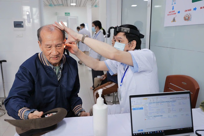 Người dân Hà Nội được khám thông minh tại 2 'trạm y tế 4.0' toàn diện đầu tiên- Ảnh 6.