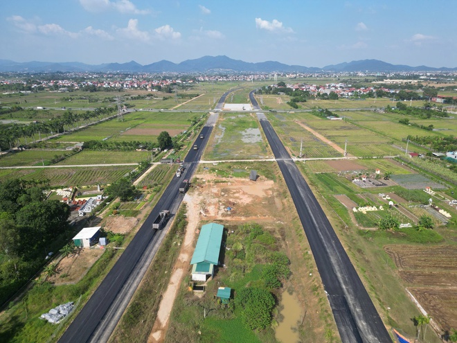 Diện mạo đường Vành đai 4 sau hơn 3 năm thi công- Ảnh 3. Diện mạo đường Vành đai 4 sau hơn 3 năm thi công- Ảnh 3.