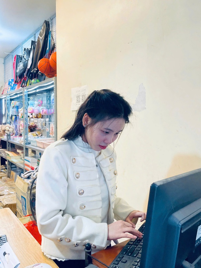 Những người trẻ chọn ở lại Hà Nội tìm giá trị riêng trong kỳ nghỉ đầu năm- Ảnh 1.