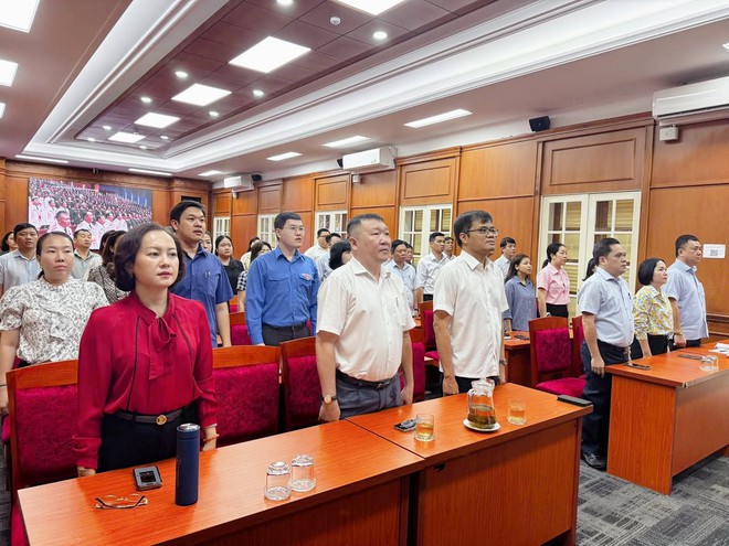 TPHCM mở nhiều điểm cầu để người dân theo dõi trực tiếp Đại hội XIV- Ảnh 6.