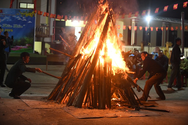 Báo Sức khỏe và Đời sống góp quà vui Xuân biên giới cùng đồng bào Mã Liềng- Ảnh 17. Báo Sức khỏe và Đời sống góp quà vui Xuân biên giới cùng đồng bào Mã Liềng- Ảnh 17.