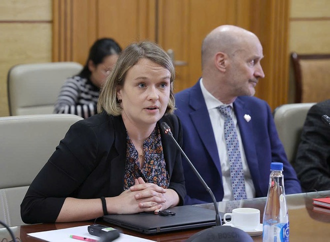 Thứ trưởng Nguyễn Thị Liên Hương làm việc với đối tác quốc tế về giám sát quản lý tăng huyết áp tại Trạm Y tế- Ảnh 3.