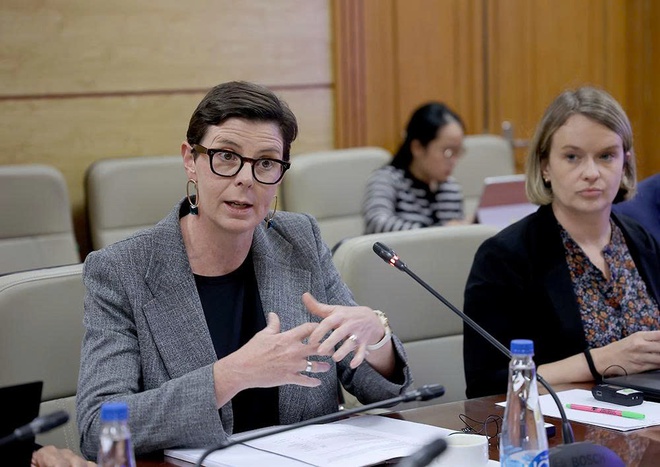 Thứ trưởng Nguyễn Thị Liên Hương làm việc với đối tác quốc tế về giám sát quản lý tăng huyết áp tại Trạm Y tế- Ảnh 2.