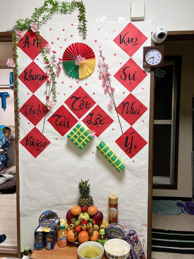Tết của người Việt nơi xứ người: Mâm cơm thiếu đủ thứ, chỉ đầy ắp nhớ thương- Ảnh 2.