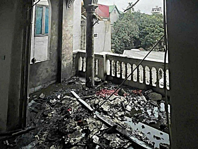 Công an Hà Nội thông tin chính thức vụ cháy nổ tại Phúc Thọ khiến 3 người thương vong- Ảnh 3. Công an Hà Nội thông tin chính thức vụ cháy nổ tại Phúc Thọ khiến 3 người thương vong- Ảnh 3.