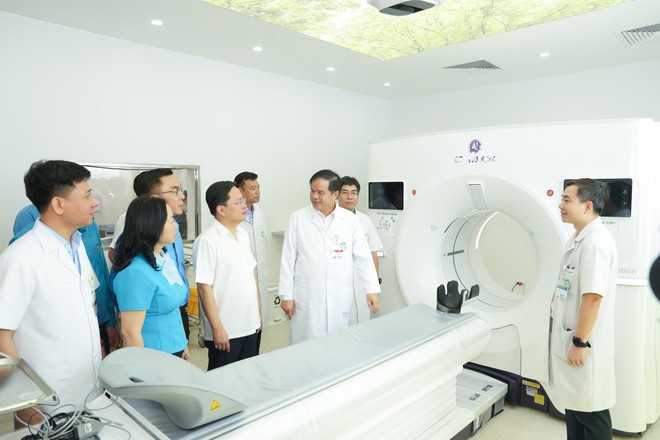 Chủ tịch Tổng Liên đoàn Lao động Việt Nam Nguyễn Anh Tuấn: Chăm lo thiết thực để - Ảnh 8.