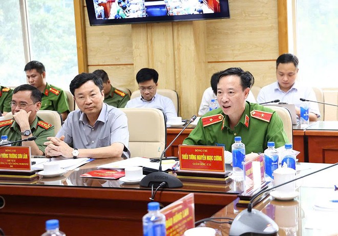 Bộ Y tế và Bộ Công an phối hợp tháo gỡ, đẩy nhanh tiến độ chuyển đổi số y tế- Ảnh 11.