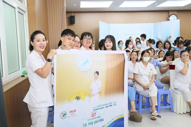 Lan tỏa hình ảnh người điều dưỡng tận tâm, chuyên nghiệp vì người bệnh - Ảnh 4.
