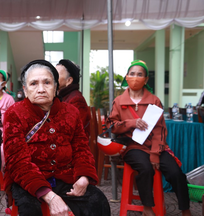 Hơn 1.000 người dân Yên Hòa được khám, tư vấn sức khỏe miễn phí tại "Tết ấm vùng cao 2026"- Ảnh 4.