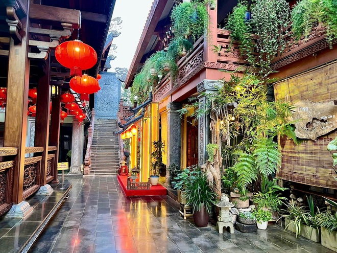 Rộn ràng chụp ảnh Tết tại ngôi chùa cuối cùng Việt Nam được phong Sắc tứ- Ảnh 5.