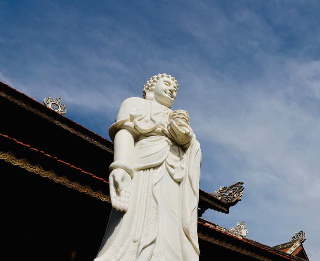 Rộn ràng chụp ảnh Tết tại ngôi chùa cuối cùng Việt Nam được phong Sắc tứ- Ảnh 15.