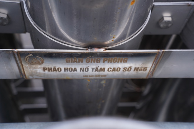 Cận cảnh các trận địa pháo hoa ở Hà Nội trước thời khắc đón Giao thừa- Ảnh 9.