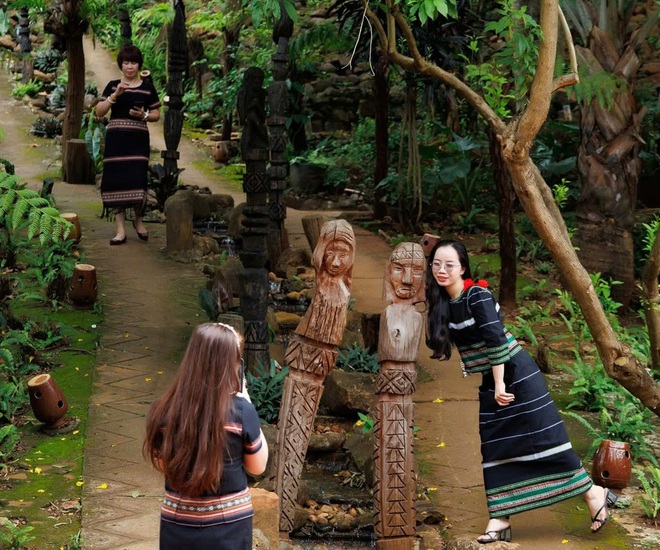 'Buôn cổ giàu đẹp nhất Tây Nguyên' hút khách dịp Tết- Ảnh 13.