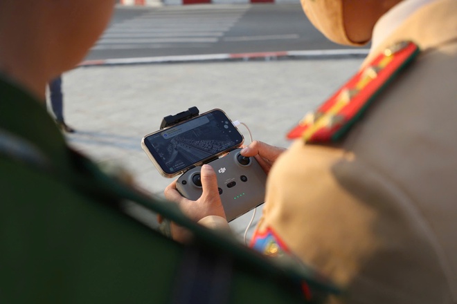 Không để ùn tắc cuối kỳ nghỉ Tết, Hà Nội sẽ dùng flycam giám sát giao thông từ trên cao- Ảnh 2.