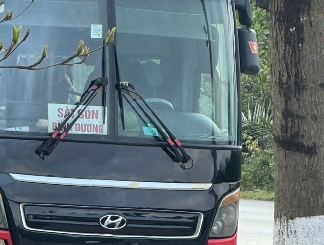 Tài xế vi phạm nồng độ cồn, không có bằng lái vẫn chở hàng chục hành khách- Ảnh 2.