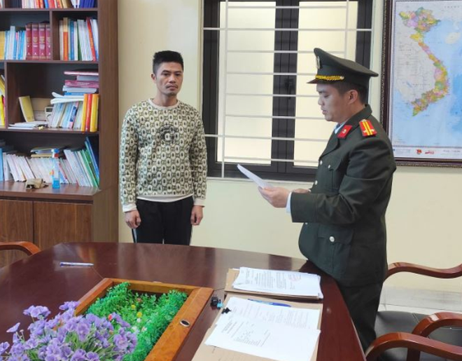 Làm giả giấy khám sức khỏe, 2 người bị khởi tố- Ảnh 2.