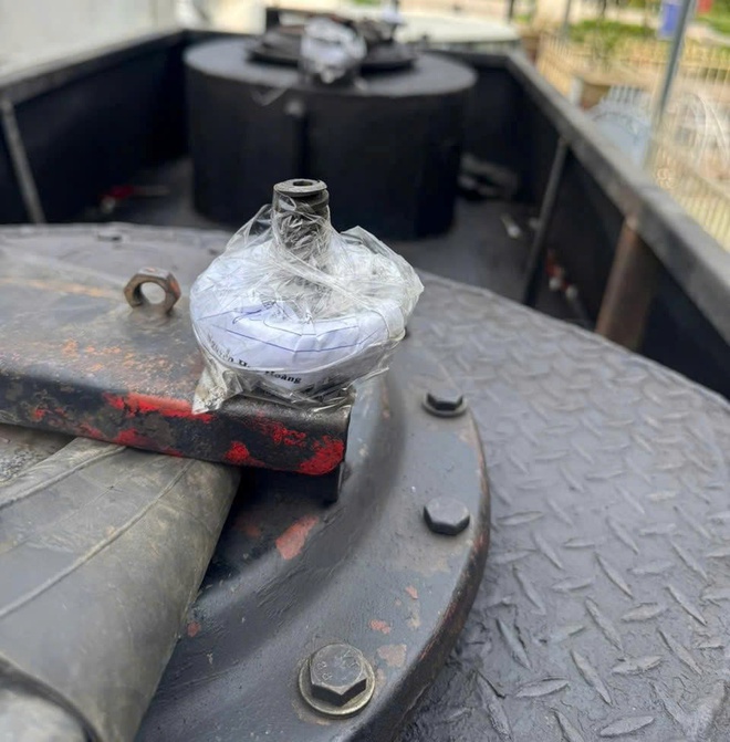 Triệt phá đường dây sản xuất, buôn bán xăng RON A95 giả tại TPHCM- Ảnh 3.