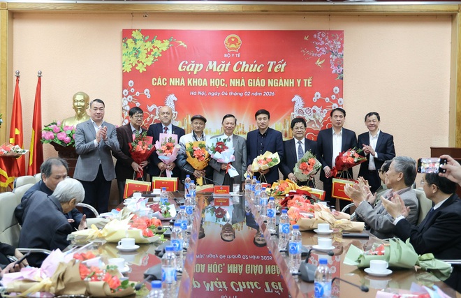 Bộ Y tế gặp mặt, chúc Tết các nhà khoa học, nhà giáo Hội đồng Đạo đức trong nghiên cứu y sinh học Quốc gia phía Bắc- Ảnh 6.