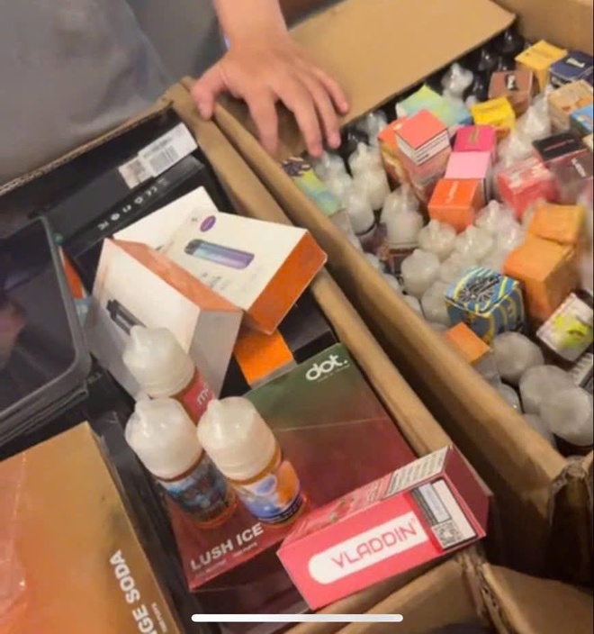 TPHCM triệt phá đường dây buôn bán thuốc lá điện tử doanh thu hàng tỉ đồng- Ảnh 3.