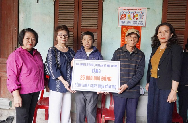 Trao yêu thương để bệnh nhân có Tết Nguyên đán ấm áp hơn- Ảnh 2.