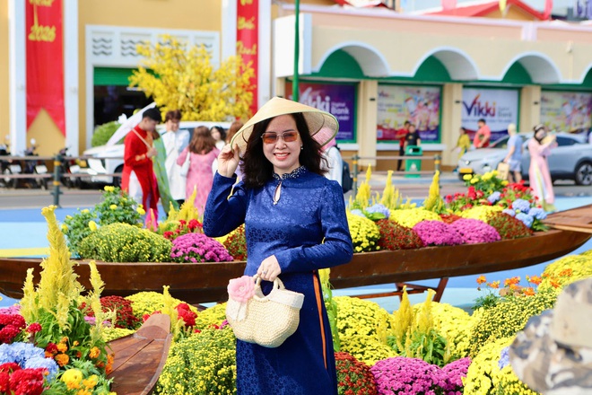 Người dân, du khách thích thú trước diện mạo mới của chợ Bến Thành- Ảnh 8.