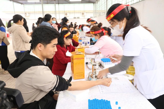 'Giọt hồng Blouse trắng' lan tỏa nghĩa cử cao đẹp hiến máu cứu người- Ảnh 5.