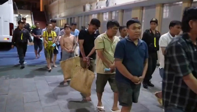 TPHCM liên tiếp triệt phá các tụ điểm cờ bạc, bắt giữ 83 đối tượng- Ảnh 4.